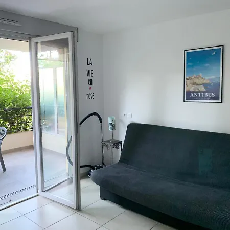 Studio Proche De La Plage